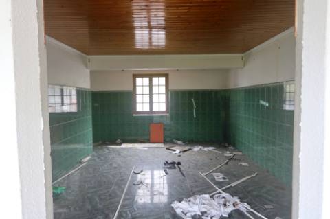 VENDA de CASA - MORADIA com vista mar - Maia, Ribeira Grande, Ilha de São Miguel, Açores