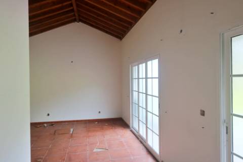 VENDA de CASA - MORADIA com vista mar - Maia, Ribeira Grande, Ilha de São Miguel, Açores