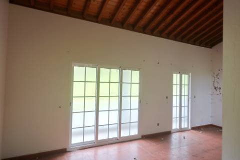 VENDA de CASA - MORADIA com vista mar - Maia, Ribeira Grande, Ilha de São Miguel, Açores