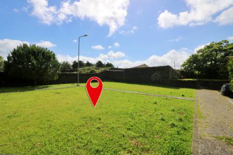 VENDA de LOTE para construção de edifício - Livramento, Ponta Delgada, Ilha de São Miguel, Açores