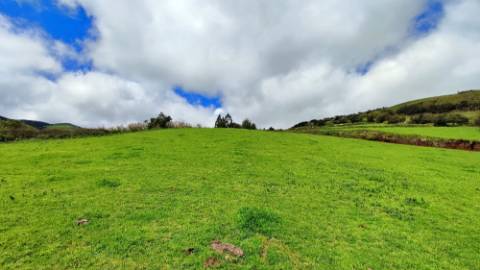 VENDA de TERRENO/PRÉDIO RÚSTICO - Freguesia de São Miguel, Vila Franca do Campo, Ilha de São Miguel, Açores