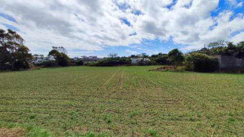 VENDA de TERRENO com potencial para construção - São José, Ponta Delgada, Ilha de São Miguel, Açores