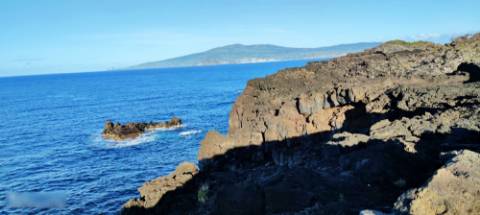 VENDA de AMPLO TERRENO com VISTA MAR e Montanha da Ilha do Pico - Candelária, Madalena, Ilha do Pico, Açores