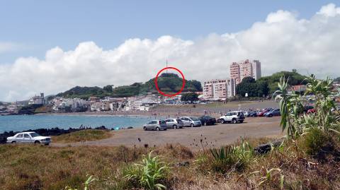 VENDA de AMPLO TERRENO junto à Praia das Milícias, com VISTA sobre o MAR, São Roque, Ponta Delgada