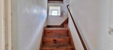 VENDA de CASA - MORADIA para reabilitar - Vila Nova, Praia da Vitória, Ilha Terceira, Açores