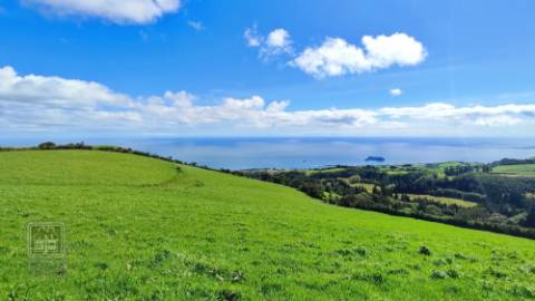 VENDA de TERRENO/PRÉDIO RÚSTICO - Freguesia de São Miguel, Vila Franca do Campo, Ilha de São Miguel, Açores