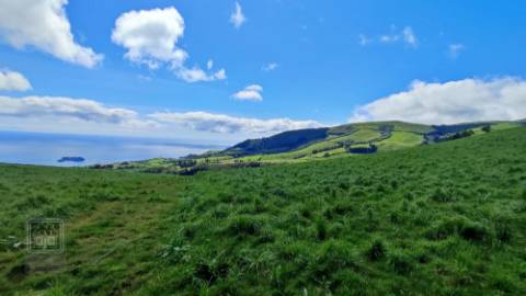 VENDA de TERRENO/PRÉDIO RÚSTICO - Freguesia de São Miguel, Vila Franca do Campo, Ilha de São Miguel, Açores