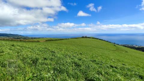 VENDA de TERRENO/PRÉDIO RÚSTICO - Freguesia de São Miguel, Vila Franca do Campo, Ilha de São Miguel, Açores