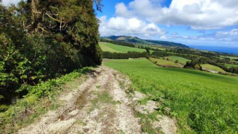 VENDA de TERRENO/PRÉDIO RÚSTICO - Freguesia de São Miguel, Vila Franca do Campo, Ilha de São Miguel, Açores