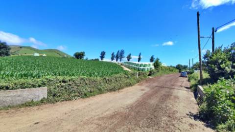 VENDA de AMPLO TERRENO - Santa Cruz, Lagoa (Açores), Ilha de São Miguel, Açores, Portugal