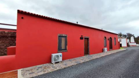 VENDA de SOLAR com empreendimento turístico rural (Casas de Campo) - Almagreira, Vila do Porto, Ilha de Santa Maria, Açores