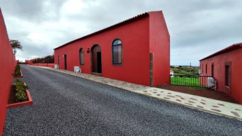 VENDA de SOLAR com empreendimento turístico rural (Casas de Campo) - Almagreira, Vila do Porto, Ilha de Santa Maria, Açores