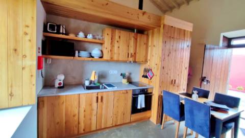 VENDA de SOLAR com empreendimento turístico rural (Casas de Campo) - Almagreira, Vila do Porto, Ilha de Santa Maria, Açores