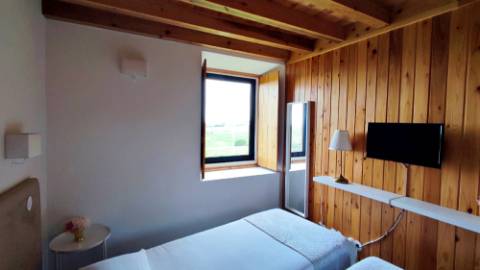 VENDA de SOLAR com empreendimento turístico rural (Casas de Campo) - Almagreira, Vila do Porto, Ilha de Santa Maria, Açores