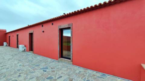 VENDA de SOLAR com empreendimento turístico rural (Casas de Campo) - Almagreira, Vila do Porto, Ilha de Santa Maria, Açores