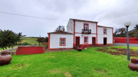 VENDA de SOLAR com empreendimento turístico rural (Casas de Campo) - Almagreira, Vila do Porto, Ilha de Santa Maria, Açores