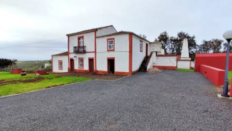VENDA de SOLAR com empreendimento turístico rural (Casas de Campo) - Almagreira, Vila do Porto, Ilha de Santa Maria, Açores