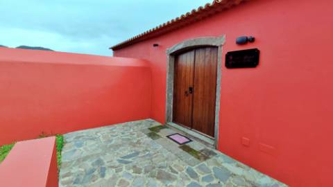 VENDA de SOLAR com empreendimento turístico rural (Casas de Campo) - Almagreira, Vila do Porto, Ilha de Santa Maria, Açores