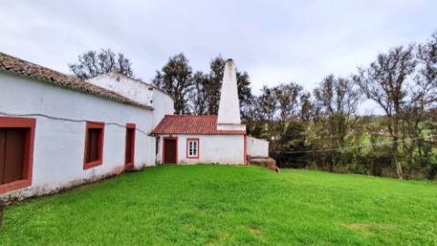 VENDA de SOLAR com empreendimento turístico rural (Casas de Campo) - Almagreira, Vila do Porto, Ilha de Santa Maria, Açores