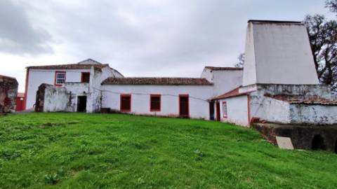 VENDA de SOLAR com empreendimento turístico rural (Casas de Campo) - Almagreira, Vila do Porto, Ilha de Santa Maria, Açores