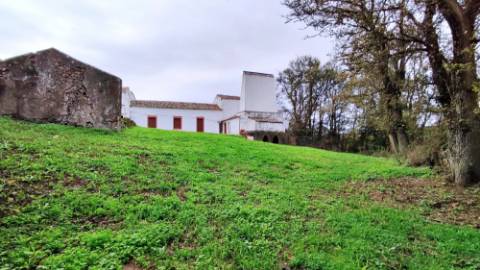 VENDA de SOLAR com empreendimento turístico rural (Casas de Campo) - Almagreira, Vila do Porto, Ilha de Santa Maria, Açores