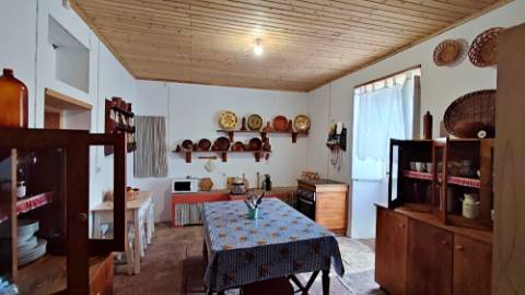 VENDA de SOLAR com empreendimento turístico rural (Casas de Campo) - Almagreira, Vila do Porto, Ilha de Santa Maria, Açores