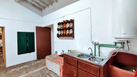 VENDA de SOLAR com empreendimento turístico rural (Casas de Campo) - Almagreira, Vila do Porto, Ilha de Santa Maria, Açores