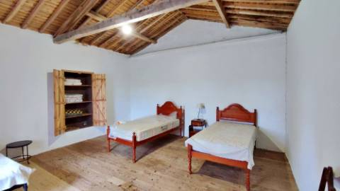 VENDA de SOLAR com empreendimento turístico rural (Casas de Campo) - Almagreira, Vila do Porto, Ilha de Santa Maria, Açores