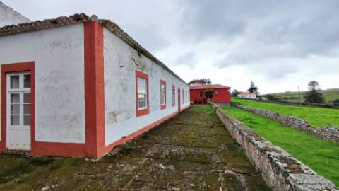 VENDA de SOLAR com empreendimento turístico rural (Casas de Campo) - Almagreira, Vila do Porto, Ilha de Santa Maria, Açores
