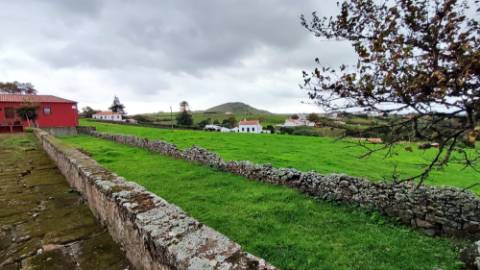 VENDA de SOLAR com empreendimento turístico rural (Casas de Campo) - Almagreira, Vila do Porto, Ilha de Santa Maria, Açores