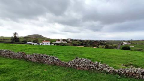 VENDA de SOLAR com empreendimento turístico rural (Casas de Campo) - Almagreira, Vila do Porto, Ilha de Santa Maria, Açores