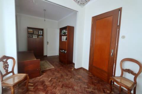 VENDA de VIVENDA - MORADIA com garagem, jardim e quintal - Santa Bárbara, Ribeira Grande, Ilha de São Miguel, Açores