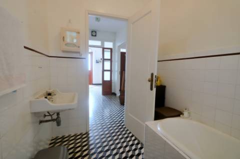 VENDA de VIVENDA - MORADIA com garagem, jardim e quintal - Santa Bárbara, Ribeira Grande, Ilha de São Miguel, Açores