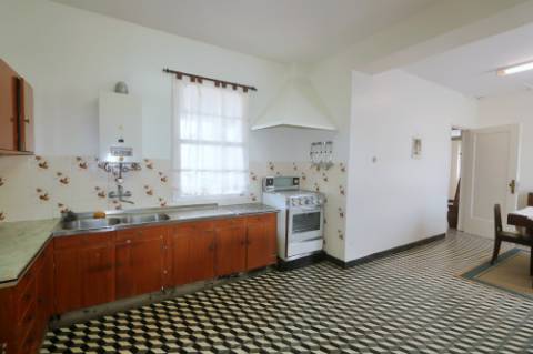 VENDA de VIVENDA - MORADIA com garagem, jardim e quintal - Santa Bárbara, Ribeira Grande, Ilha de São Miguel, Açores