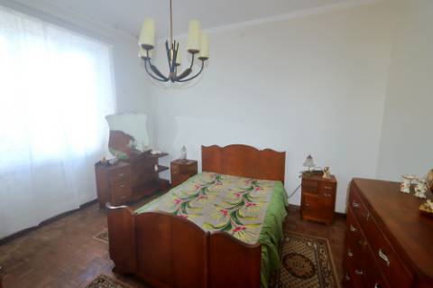 VENDA de VIVENDA - MORADIA com garagem, jardim e quintal - Santa Bárbara, Ribeira Grande, Ilha de São Miguel, Açores