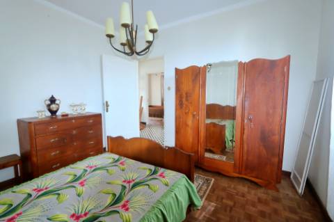 VENDA de VIVENDA - MORADIA com garagem, jardim e quintal - Santa Bárbara, Ribeira Grande, Ilha de São Miguel, Açores