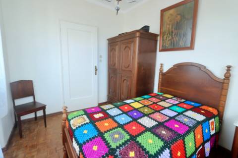 VENDA de VIVENDA - MORADIA com garagem, jardim e quintal - Santa Bárbara, Ribeira Grande, Ilha de São Miguel, Açores