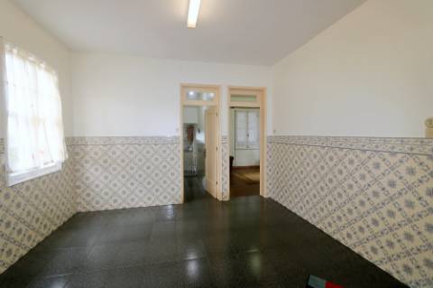 VENDA de VIVENDA - MORADIA com garagem, jardim e quintal - Santa Bárbara, Ribeira Grande, Ilha de São Miguel, Açores