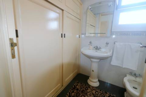 VENDA de VIVENDA - MORADIA com garagem, jardim e quintal - Santa Bárbara, Ribeira Grande, Ilha de São Miguel, Açores