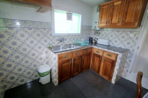 VENDA de VIVENDA - MORADIA com garagem, jardim e quintal - Santa Bárbara, Ribeira Grande, Ilha de São Miguel, Açores