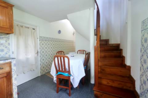 VENDA de VIVENDA - MORADIA com garagem, jardim e quintal - Santa Bárbara, Ribeira Grande, Ilha de São Miguel, Açores