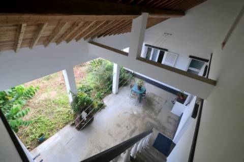 VENDA de VIVENDA - MORADIA com garagem, jardim e quintal - Santa Bárbara, Ribeira Grande, Ilha de São Miguel, Açores