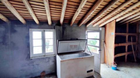 VENDA de VIVENDA - MORADIA com garagem, jardim e quintal - Santa Bárbara, Ribeira Grande, Ilha de São Miguel, Açores