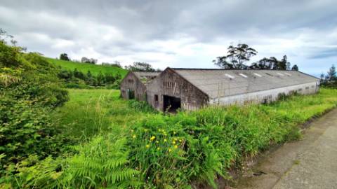 VENDA de TERRENO com VISTA MAR - São Brás, Ribeira Grande, Ilha de São Miguel, Açores