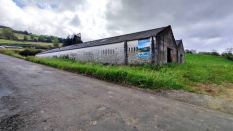 VENDA de TERRENO com VISTA MAR - São Brás, Ribeira Grande, Ilha de São Miguel, Açores