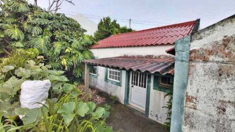 VENDA de CASA - MORADIA T2 no Topo, Calheta, Ilha de São Jorge, Açores