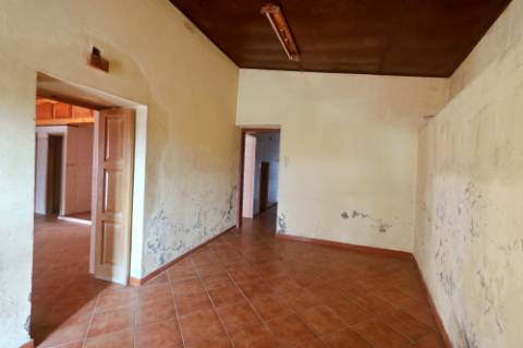 Pequeno ARMAZÉM - ARRECADAÇÃO para ARRENDAR - Arrifes, Ponta Delgada, Ilha de São Miguel, Açores