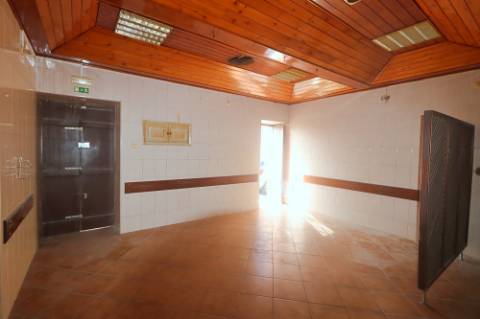 Pequeno ARMAZÉM - ARRECADAÇÃO para ARRENDAR - Arrifes, Ponta Delgada, Ilha de São Miguel, Açores