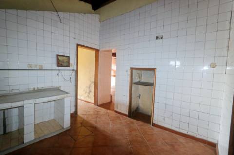 Pequeno ARMAZÉM - ARRECADAÇÃO para ARRENDAR - Arrifes, Ponta Delgada, Ilha de São Miguel, Açores