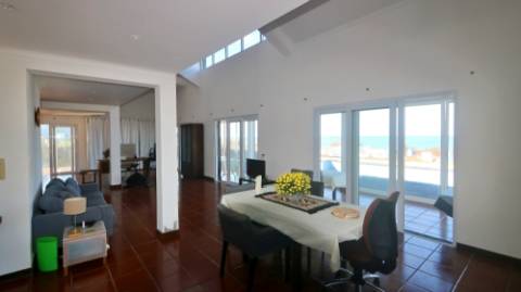 VENDA de VIVENDA - MORADIA à beira-mar, com AMPLO TERRENO, JARDIM e PISCINA - Mosteiros, Ponta Delgada, São Miguel, Açores